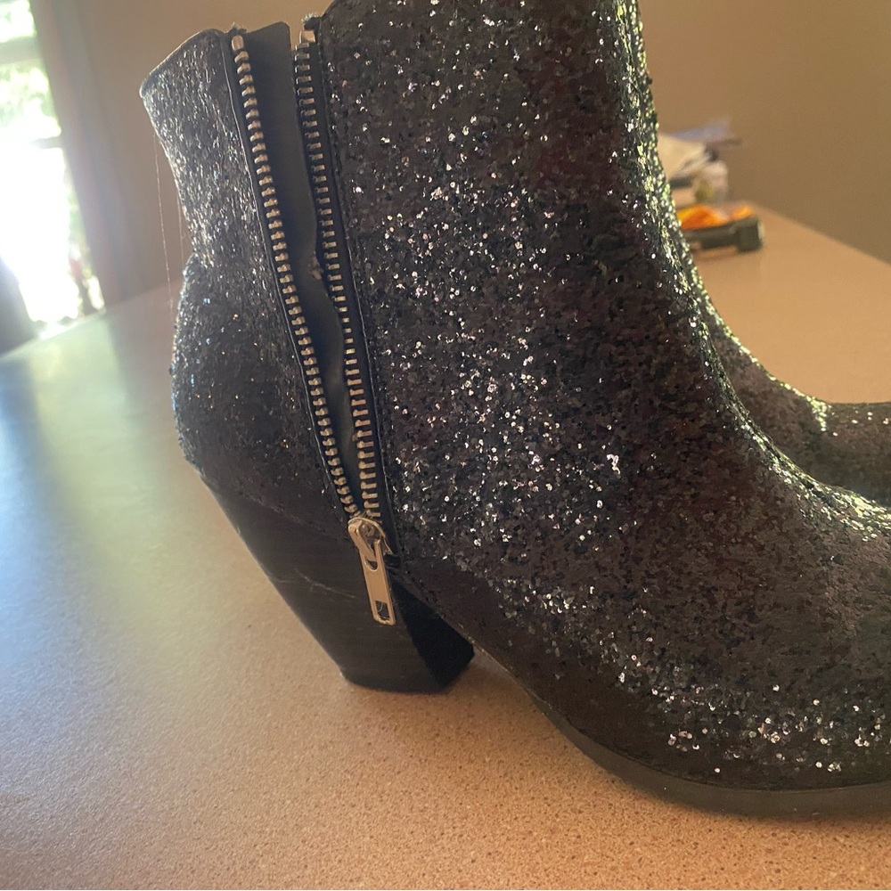 BKE Black Sparkle Heeled Boots